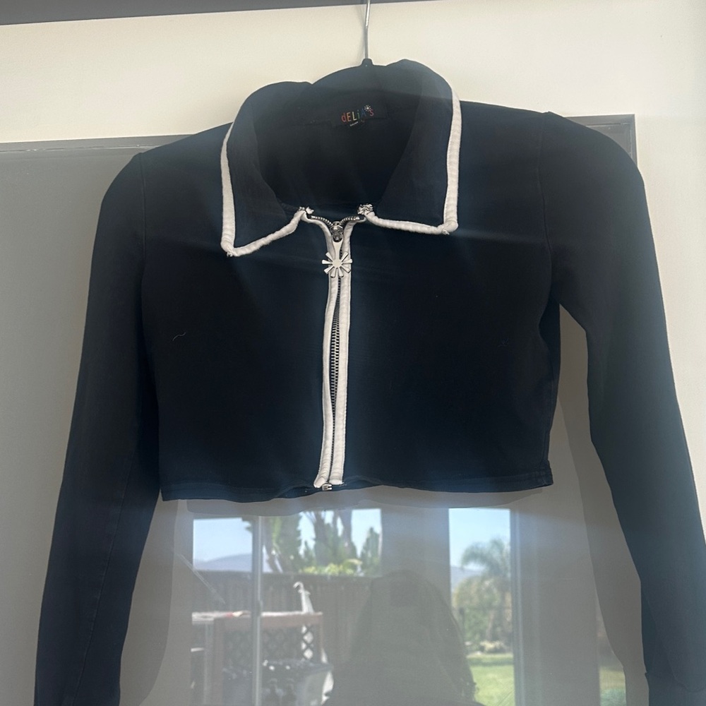 dELiA*s Black and White Zip-Up Crop Top